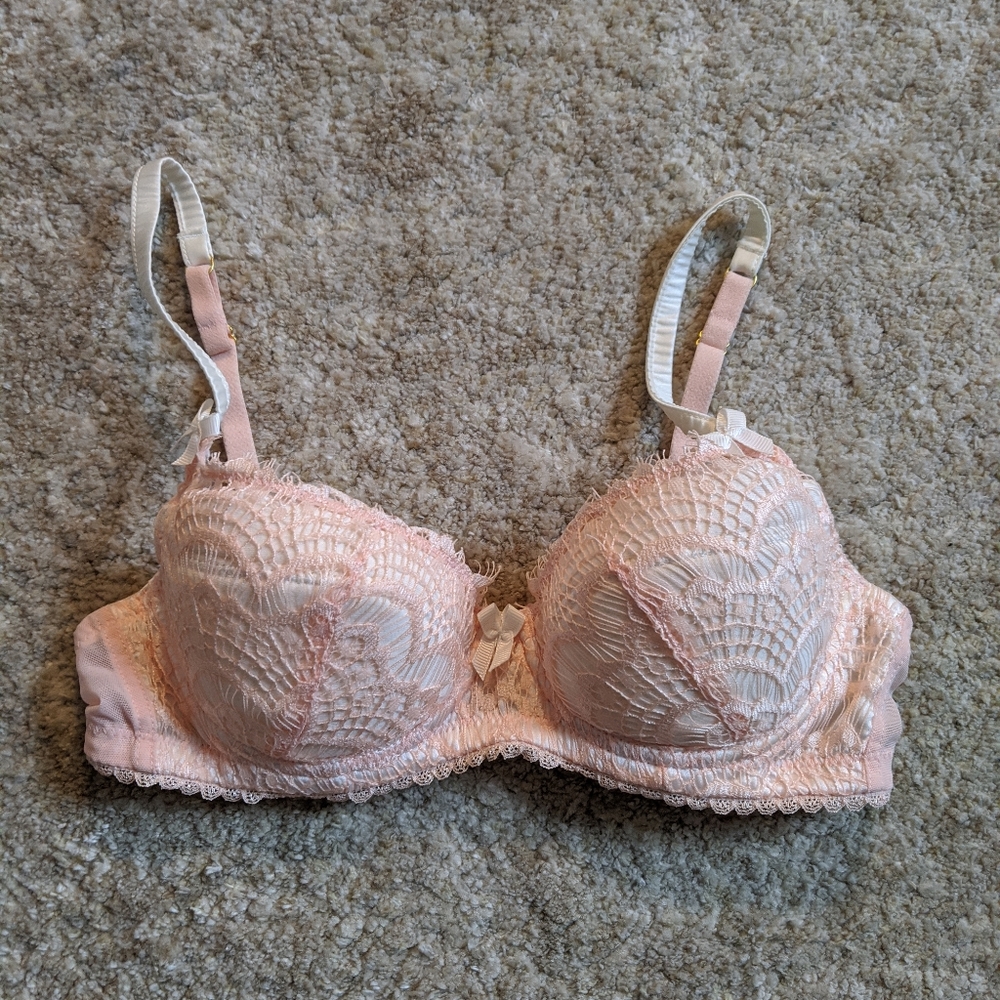 Nwot Mimi Holliday pink balconette bra